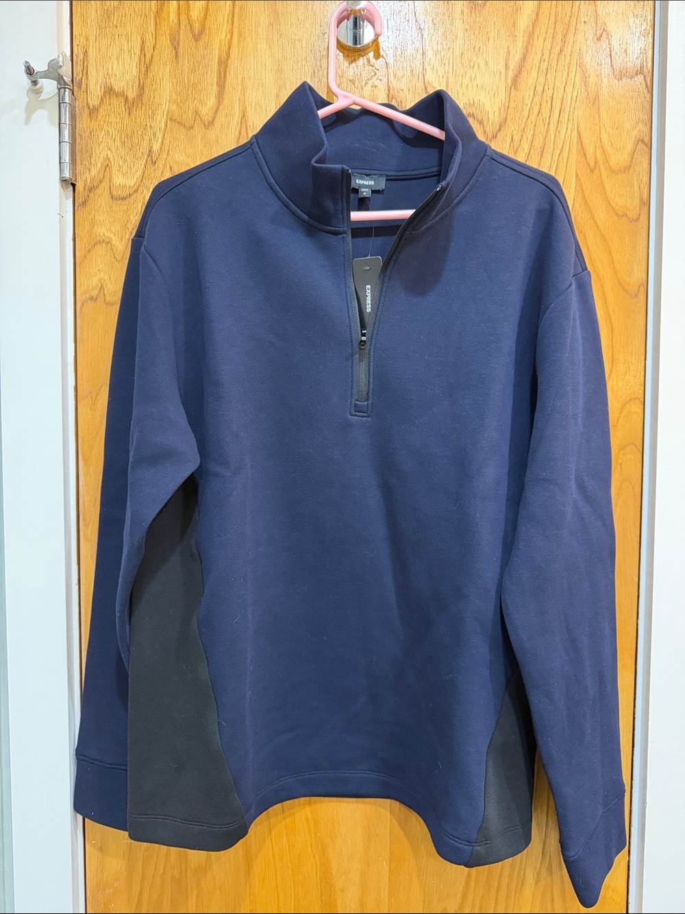 NWT Express Men’s Navy Quarter Zip Pullover Sweatshirt Medium